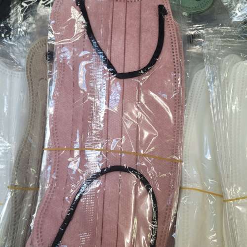 獨立包裝全新美顏諜型口罩 大约180個，旺角道自取。.