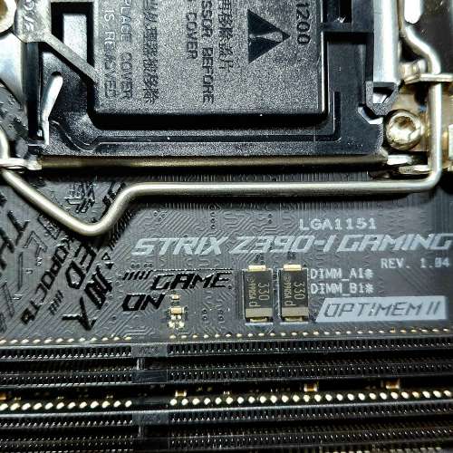 ROG STRIX Z390-I GAMING  mini 底板 主機板(新淨）