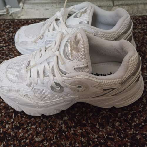 ADIDAS ASTIR 運動鞋