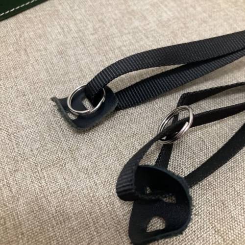 全新頭層牛皮墨綠色相機帶New head layer cowhide dark green camera belt