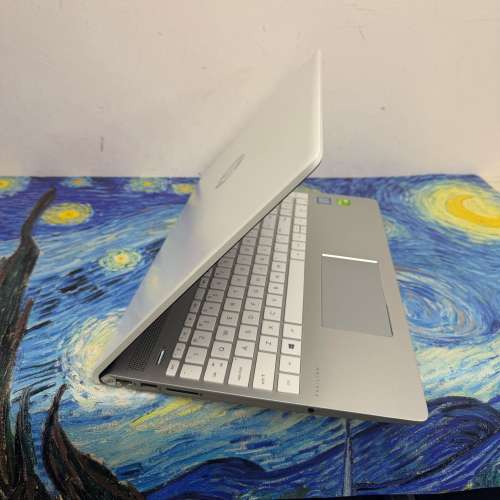 (HP超靚白色機)Hp Pavilion i7-8550/GeForce940MX /8,16,32GB Ram/128,256,512GB SS...