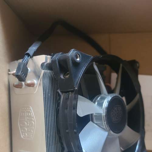 9700k+Asus rog h370-f gaming+G.SKILL16GB(2 x 8GB)+ Cooler Master Hyper 212 LED