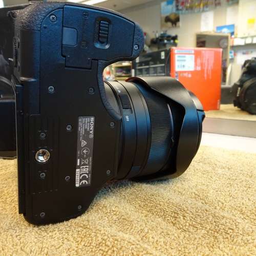 90% New SONY RX10 Mk III