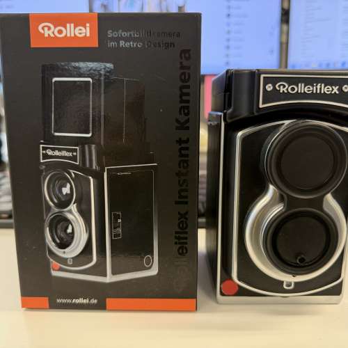 95% New Rolleiflex Instant Camera + 10張1 pack相紙 + 原裝Filter set + 皮套