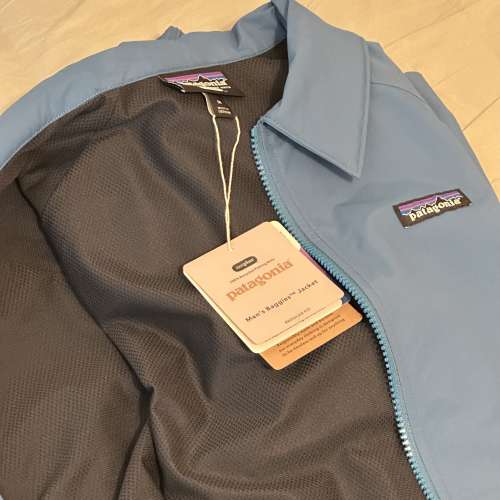 New Patagonia Men's Baggies Jacket Blue M size $1200 Trade WanChai MTR Station