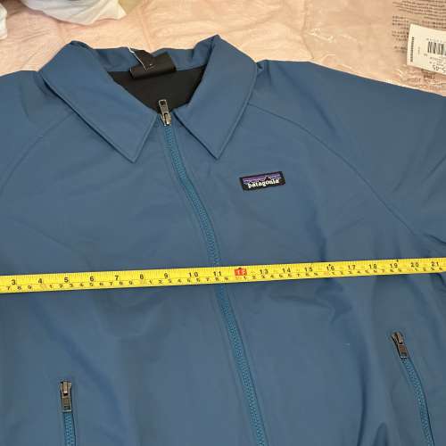 New Patagonia Men's Baggies Jacket Blue M size $1200 Trade WanChai MTR Station