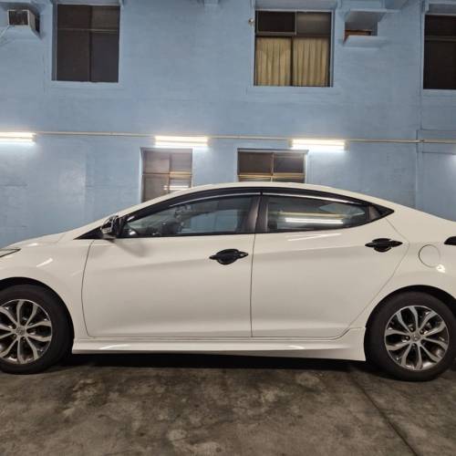 2012年現代 Elantra1.8頂級版