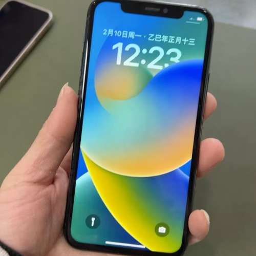 iPhone 11 Pro 256 港行黑色，健康度100%，使用流暢。