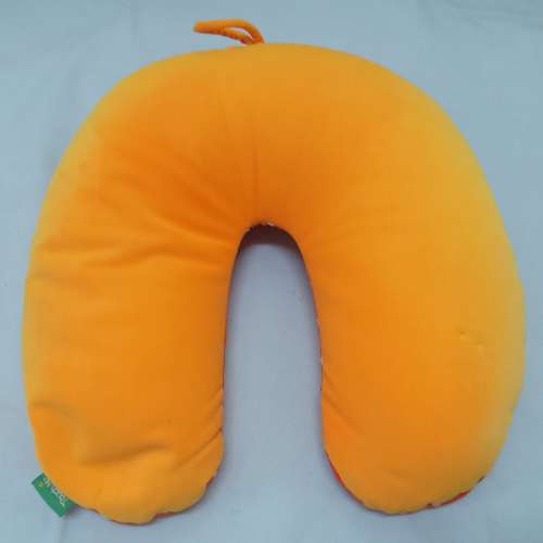 二手橙色波點頸枕 頸枕 護頸枕 頸椎保健枕 u形枕脖子 U枕記憶枕頭 咕𠱸 Travel Nec...