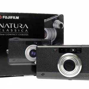 Fujifilm Natura Classica 35mm Point & Shoot Camera with box