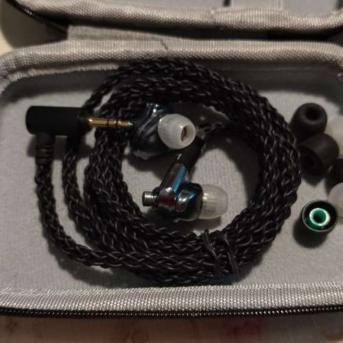 ACOUSTUNE HS1697TI 鈦金屬入耳式耳機