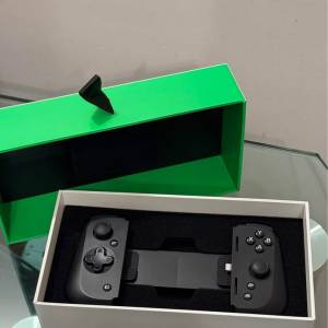 Razer 雷蛇Kishi V2 通用行動遊戲控制器 (iPhone 專用) (保養到5/2025)