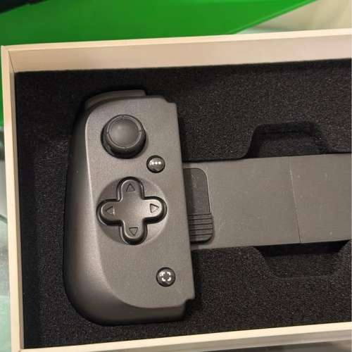 Razer 雷蛇Kishi V2 通用行動遊戲控制器 (iPhone 專用) (保養到5/2025)