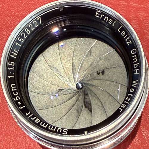 Leica Summarit 50mm f1.5 ltm late version with caps (Year 1957)