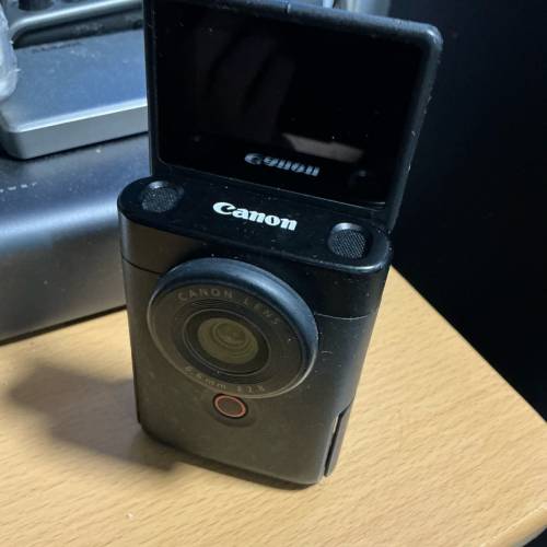 Canon V10 vlog camera