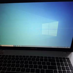 ASUS F750J 17.3" Notebook (零件機)