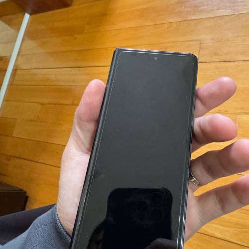 z fold 5黑色 256港行過保淨機 9成新 升級放售