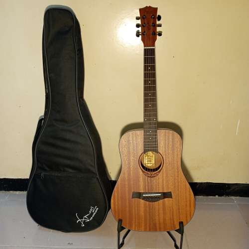 Enya Amari  AM Baby Travel Guitar