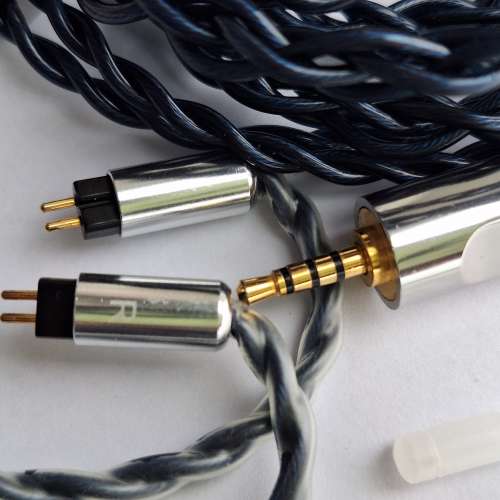 Faudio Dark Sky 跟機線 金銀合金 2pin 2.5mm