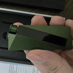 Luxury & Precision W2 Ultra 平放