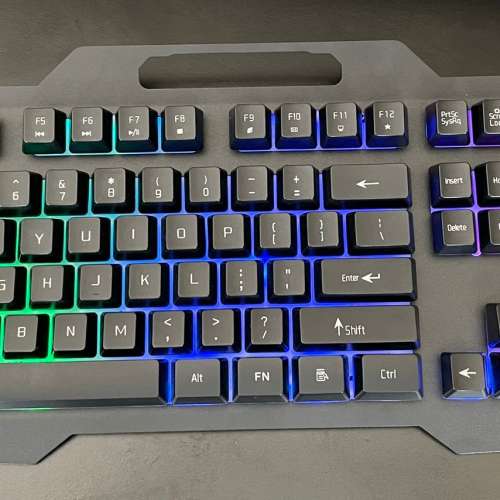 RGB 彩光 USB 鍵盤 US 和 UK layout