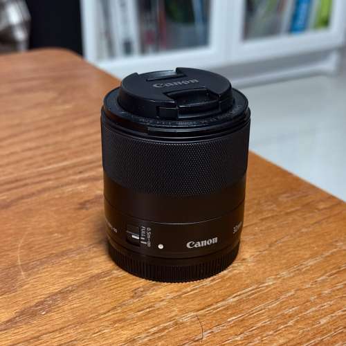 Canon EOS EF/M lens
