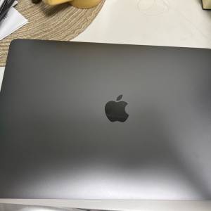 2022 MacBook 13吋 8GB+256GB