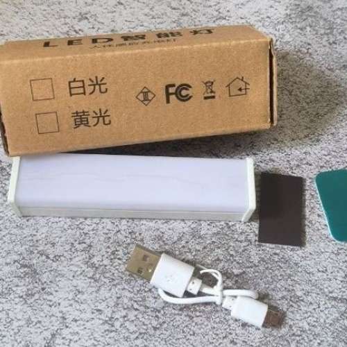 全新 黃光 LED 小夜燈