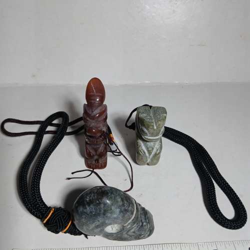 中國古玉，豬龍/太陽神/貴人，每個300元， 3個600元。no.D8.2.25