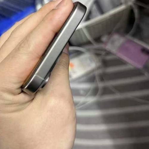 iPhone15proMax 256GB 原色