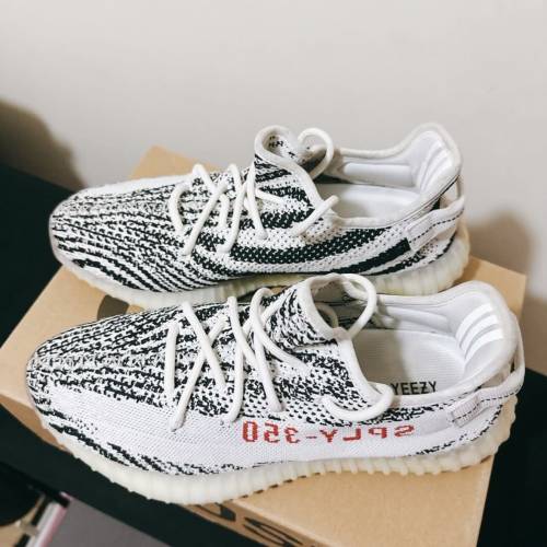 🔥 Adidas Yeezy Boost 350 V2 Zebra CP9654 - EU 42