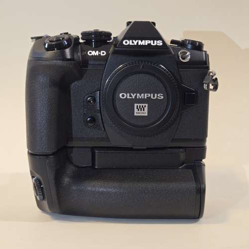 Olympus EM1 MK2 Body + 直度