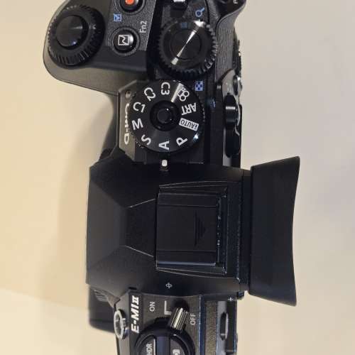 Olympus EM1 MK2 Body + 直度