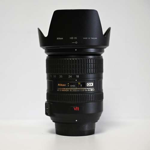 Nikon  18-200 VR