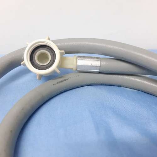 洗衣機去水喉--二手新淨正常-- Good in condition--上水火車站交收