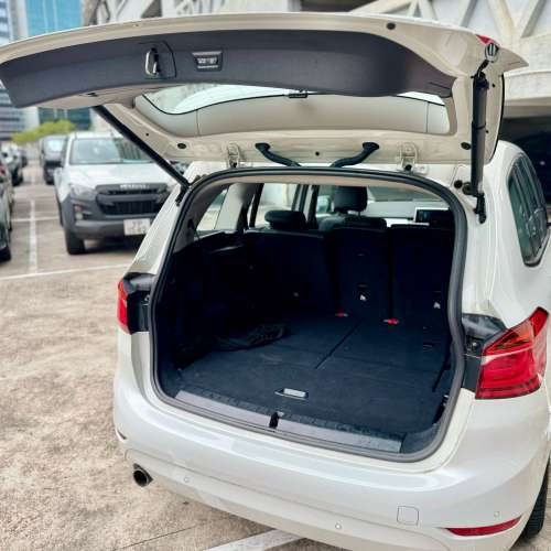 2016 220iA GRAN TOURER LUXURY