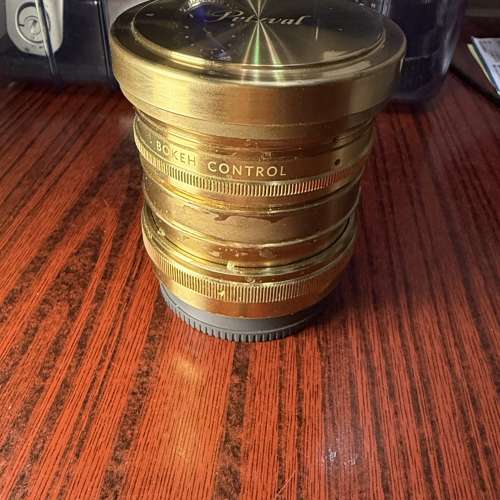 Lomography petzval 55 mm f/1.7 mk II 黃銅版 for E mount