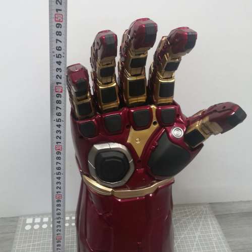 复仇者聯盟4 滅霸鋼鉄俠1:1無限寶石納米巨型手活會動模型