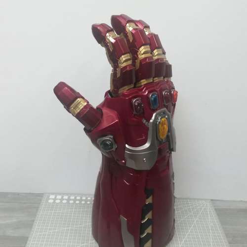 复仇者聯盟4 滅霸鋼鉄俠1:1無限寶石納米巨型手活會動模型