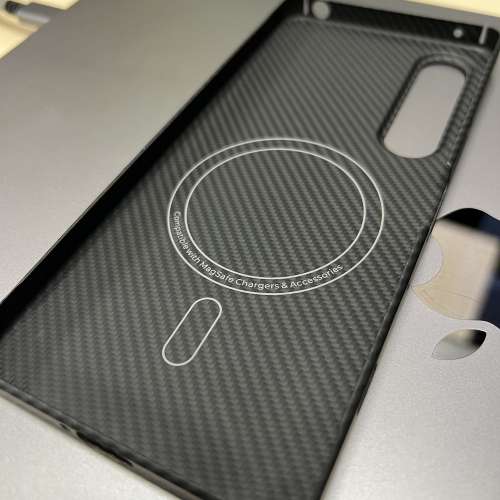 全新 Sony xperia 1 VI 碳纖磁吸電話殼