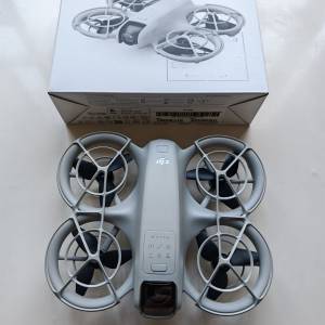 航拍机DJI NEO