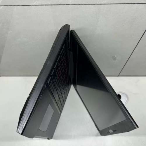 Intel® Core™ i7-6700電競筆記本電腦，頂配 16G ddr4 記憶體，samsung 870 evo 2...