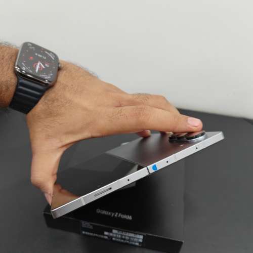 Fold 6 512GB 有 Samsung Care+