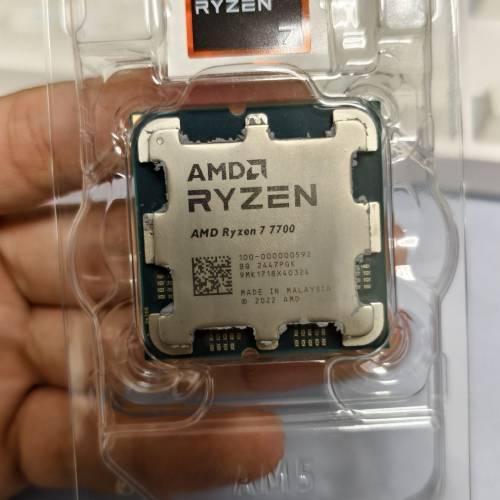 r7 7700