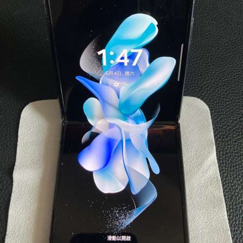 收購Samsung Flip 4 128gb 1300元