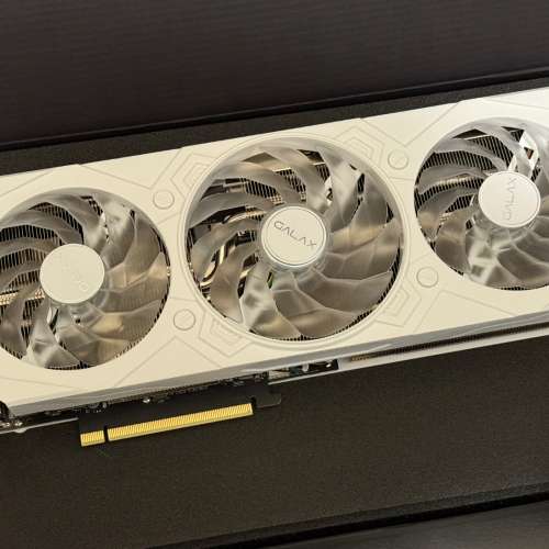 GALAX RTX 4070 SUPER EX Gamer White