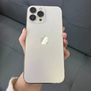 iPhone 13 pro max 1TB 自用機，電池效能87 ％，送Magsafe Case及玻璃貼