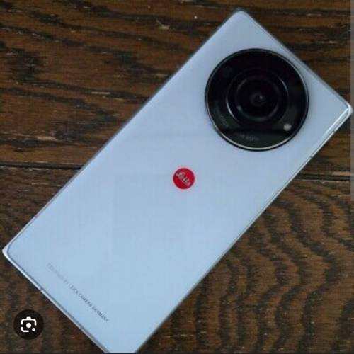 leitz phone2 (可換其他手機）