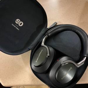 B&W Px8 007 Editions