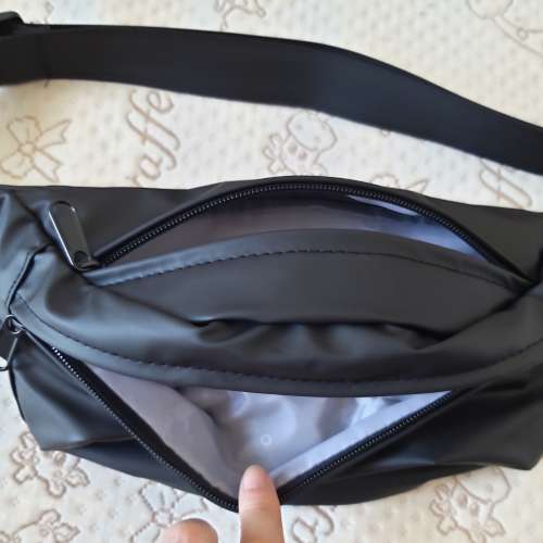 全新黑色運動腰包 腰袋 休閒胸包 belt bag 斜挎包 斜孭包 斜孭袋 waist bag